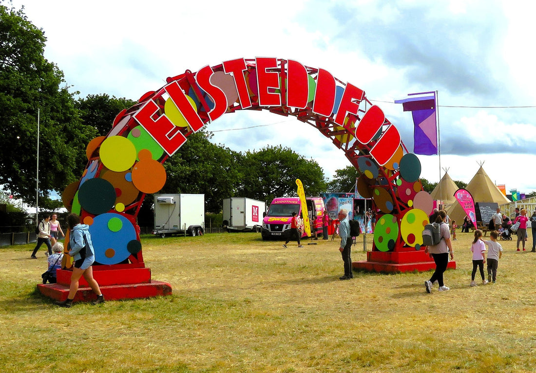 A welcome sign at the 2025 National Eisteddfod in Wrexham. Photo by Llywelyn2000, CC BY 4.0, via Wikimedia Commons.